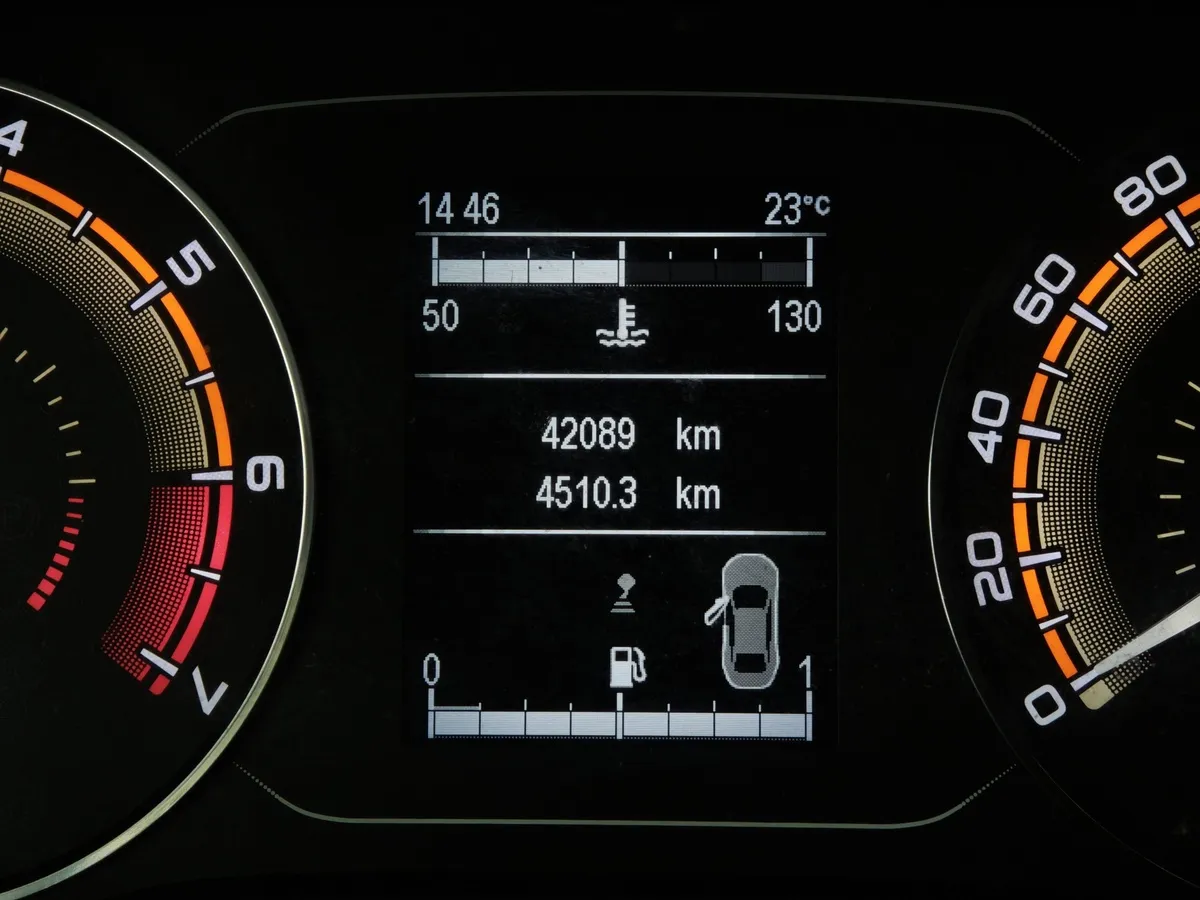 ВАЗ (Lada) Vesta 1.6 MT (106 л.с.) Белый в АВИЛОН. Слайд №18