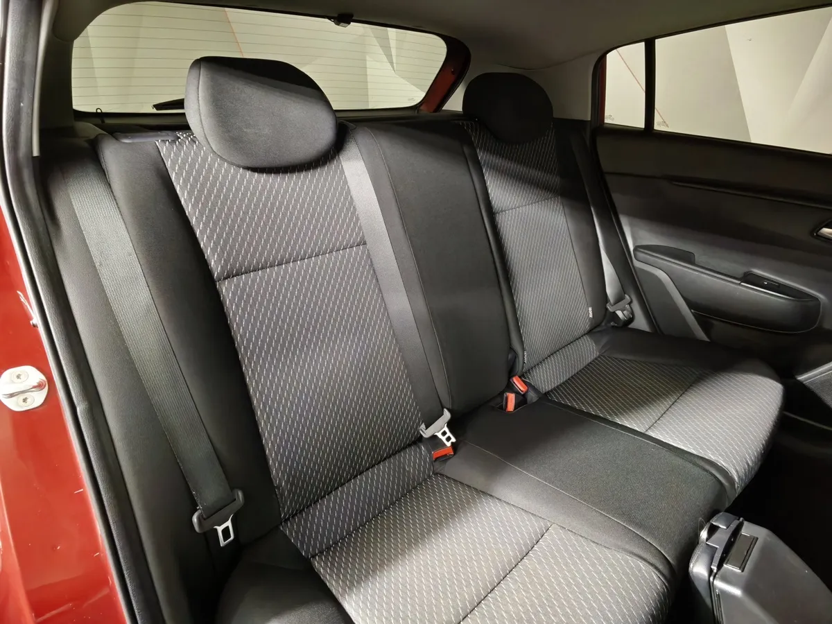 Kia Rio X-Line 1.6 AT (123 л.с.) Красный в АВИЛОН. Слайд №17