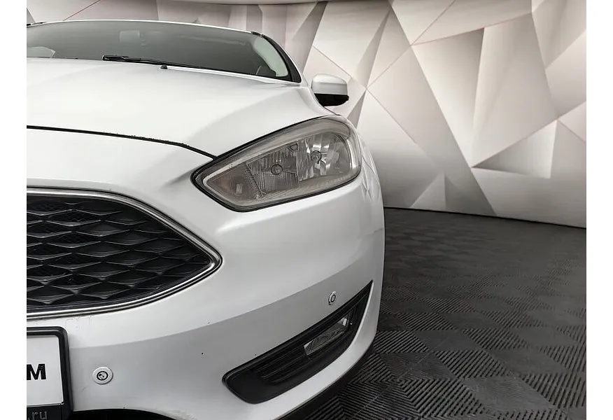 Ford Focus 1.6 PowerShift (105 л.с.) Trend Белый в АВИЛОН. Слайд №10