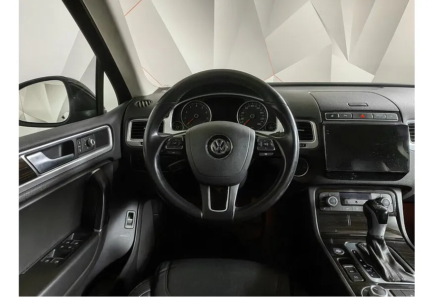 Volkswagen Touareg 3.6 FSI Tiptronic 4Motion (249 л.с.) V6 FSI Черный в АВИЛОН. Слайд №19