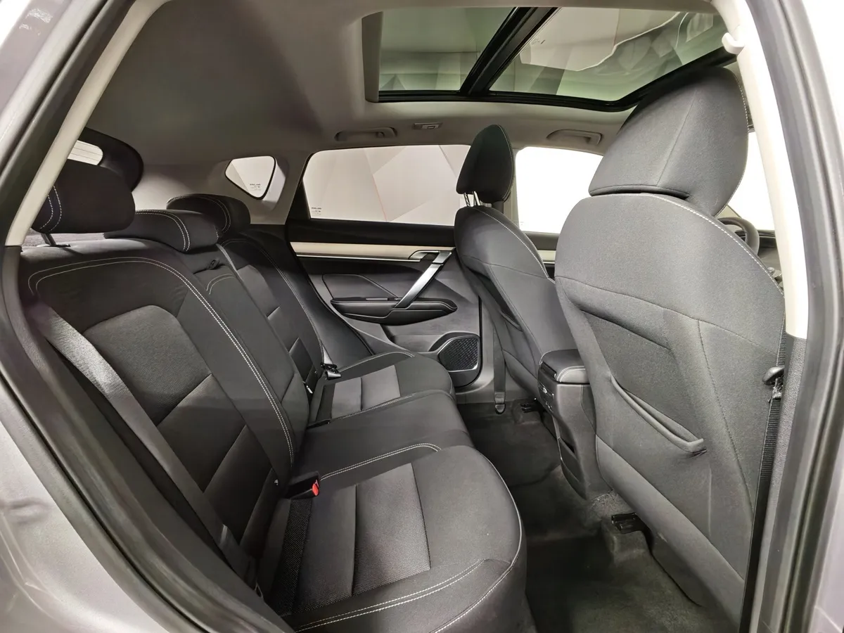 Belgee X50 1.5T 7DCT 2WD (150 л.с.) Style Серебристый в АВИЛОН. Слайд №13