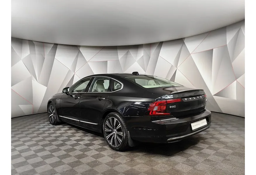Volvo S90 2.0 T4 Drive-E AT (190 л.с.) Inscription Черный в АВИЛОН. Слайд №4