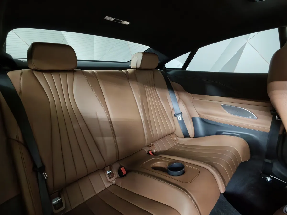 Mercedes-Benz E-Класс E 200 4MATIC 9G-TRONIC (197 л.с.) Sport Белый в АВИЛОН. Слайд №16