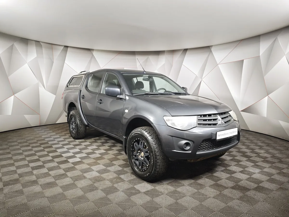 Mitsubishi L200 2.5 DI-D MT 4WD (136 л.с.) Серый в АВИЛОН. Слайд №3