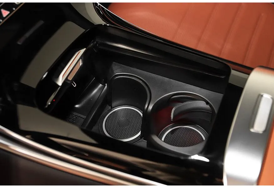 Mercedes-Benz GLC Купе 260 9G-TRONIC 4MATIC (204 л.с.) Белый в АВИЛОН. Слайд №18