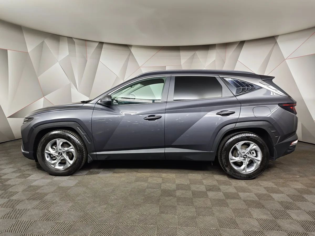 Hyundai Tucson 2.0 (185 л.с.) Diesel-8AT - 4WD Family Серый в АВИЛОН. Слайд №5