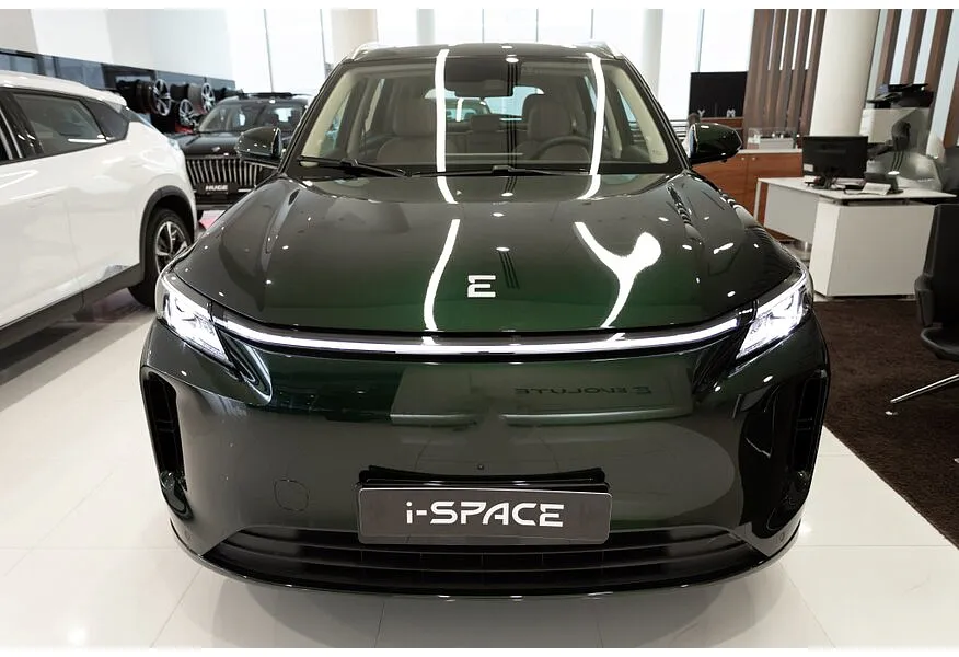 EVOLUTE i-SPACE 1.5 CVT AWD (218 л.с.) (5 мест) Зеленый в АВИЛОН. Слайд №4