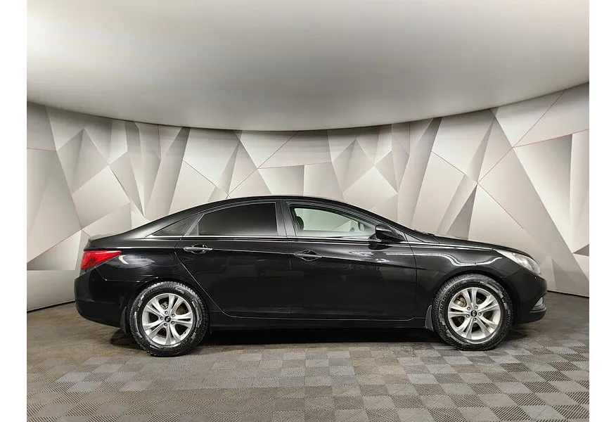 Hyundai Sonata 2.0 MPi AT (150 л.с.) Черный в АВИЛОН. Слайд №6