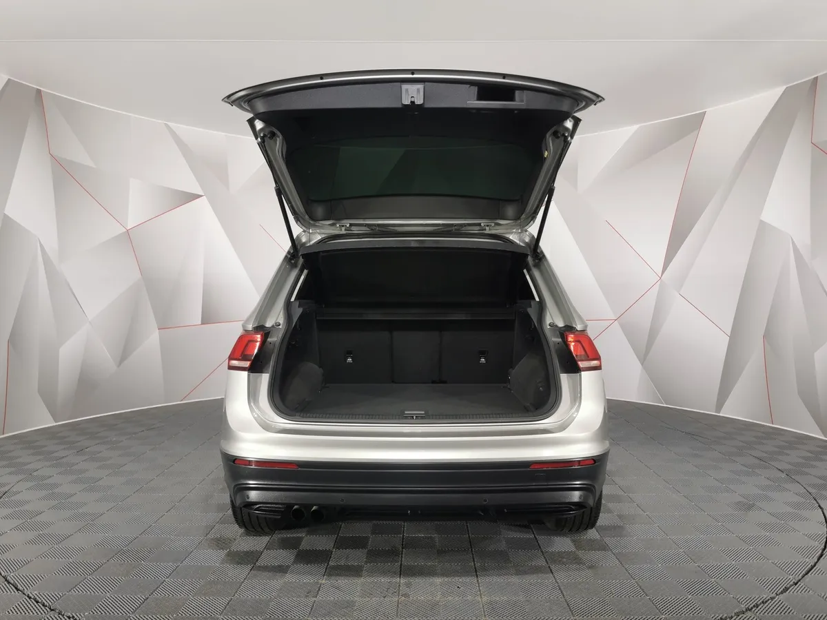 Volkswagen Tiguan 1.4 TSI BlueMotion MT (125 л.с.) Comfortline Серебристый в АВИЛОН. Слайд №11