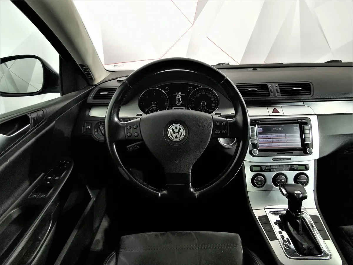 Volkswagen Passat 2.0 TDI DSG (140 л.с.) Черный в АВИЛОН. Слайд №18