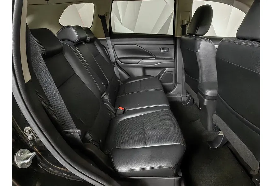 АВИЛОН - Mitsubishi Outlander 2.4 CVT 4WD (167 л.с.) Черный - slide 10