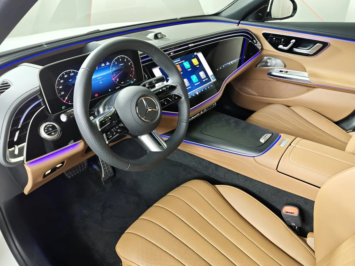 Mercedes-Benz E-Класс E 300 4MATIC (258 л.с.) Белый в АВИЛОН. Слайд №19