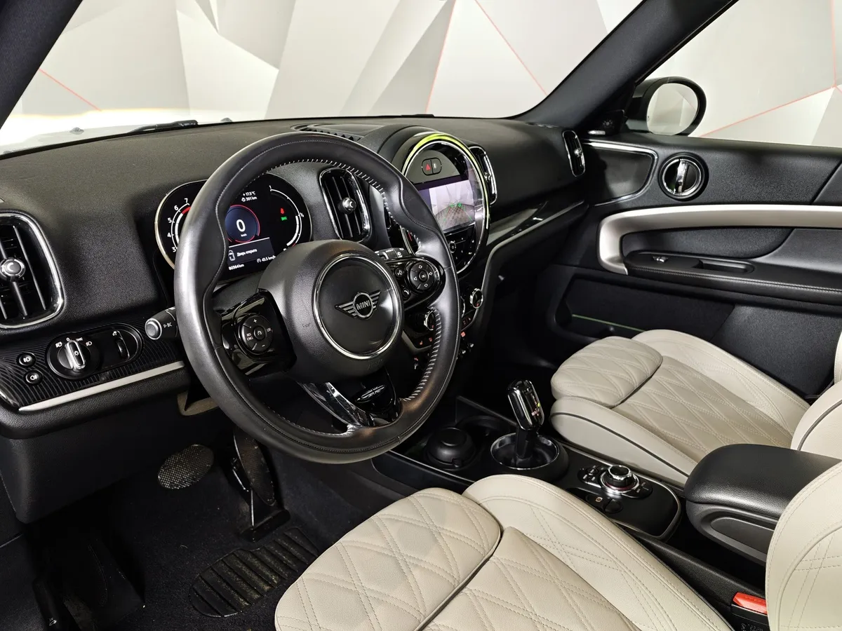 Mini Countryman Cooper S 2.0 AT ALL4 (192 л.с.) Белый в АВИЛОН. Слайд №12