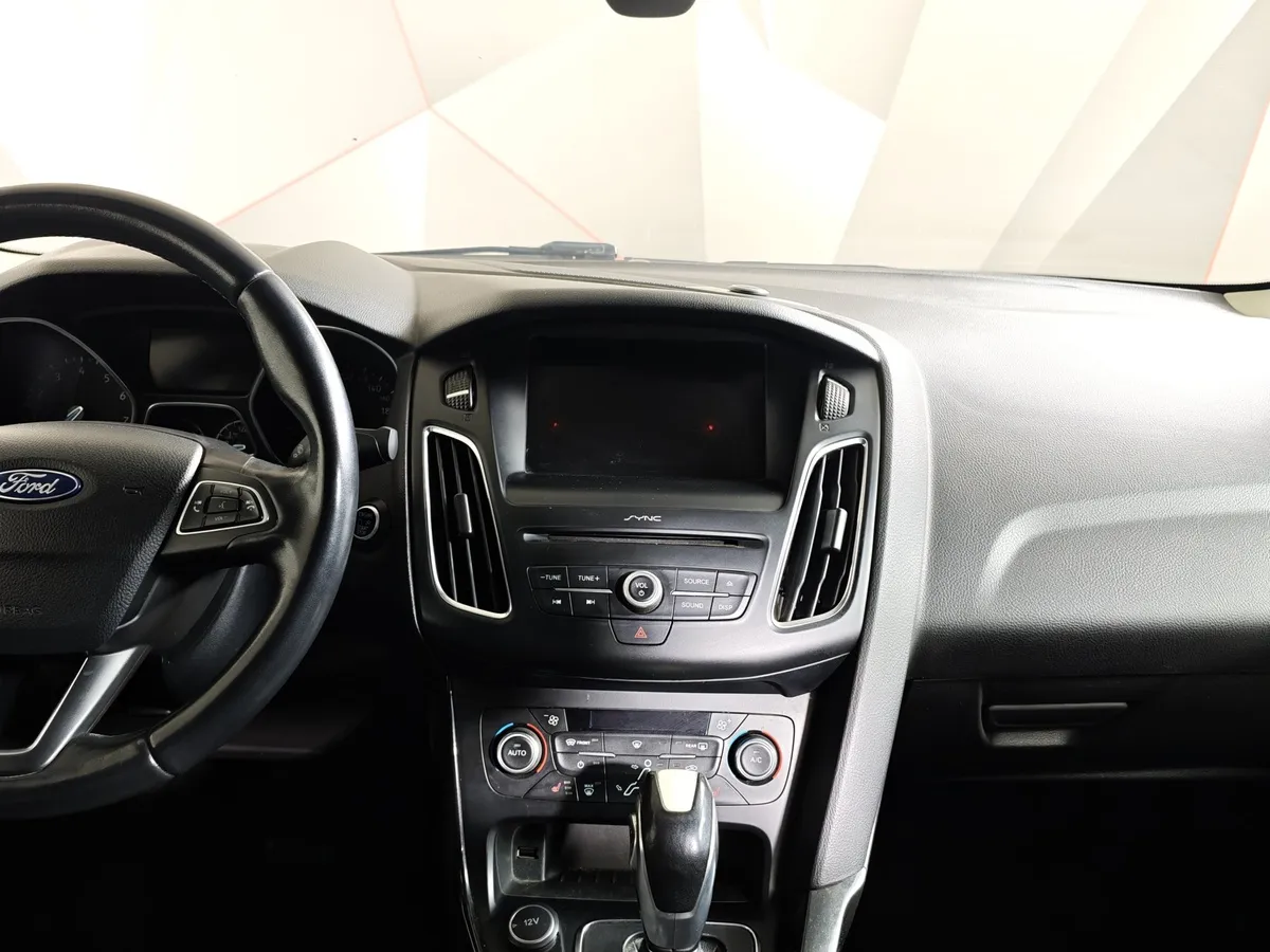 Ford Focus 1.5 EcoBoost AT (150 л.с.) Titanium Черный в АВИЛОН. Слайд №14