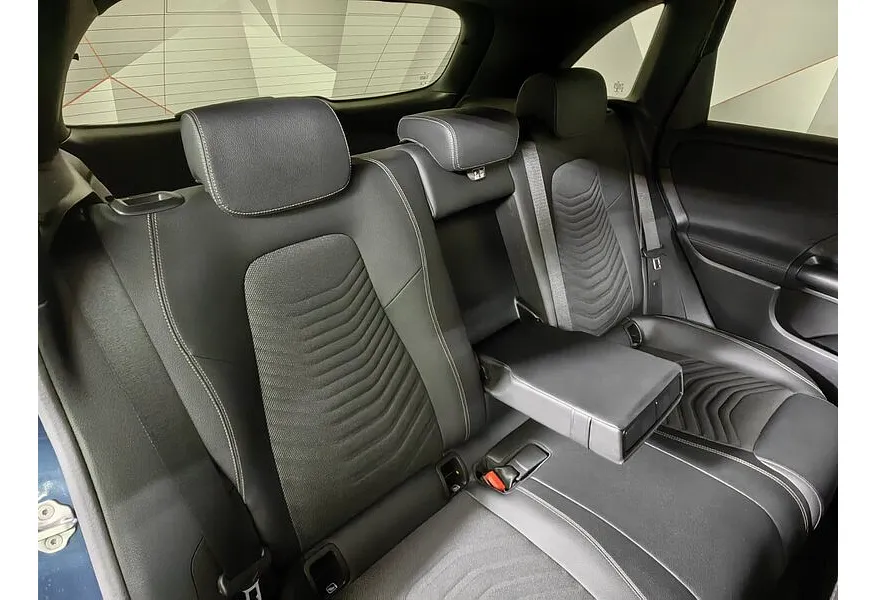 Mercedes-Benz B-Класс B 180 7G-DCT (136 л.с.) Style Синий в АВИЛОН. Слайд №17