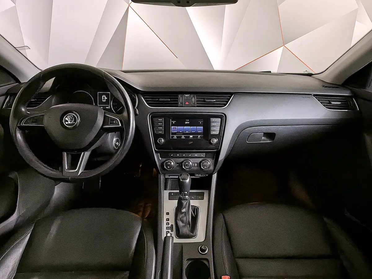 Skoda Octavia 1.8 TSI DSG (180 л.с.) Белый в АВИЛОН. Слайд №13
