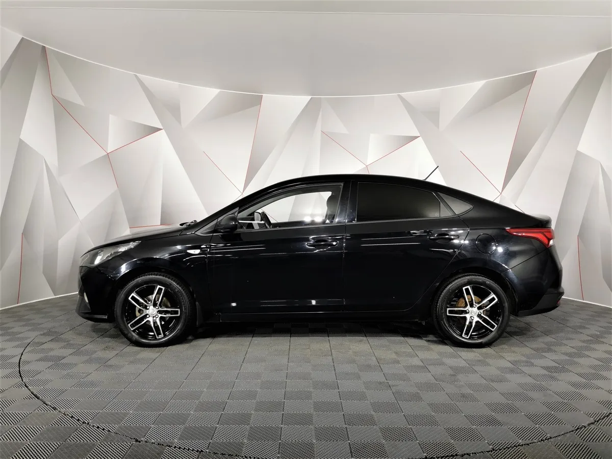 Hyundai Solaris 1.6 AT (123 л.с.) Comfort + Light Черный в АВИЛОН. Слайд №5