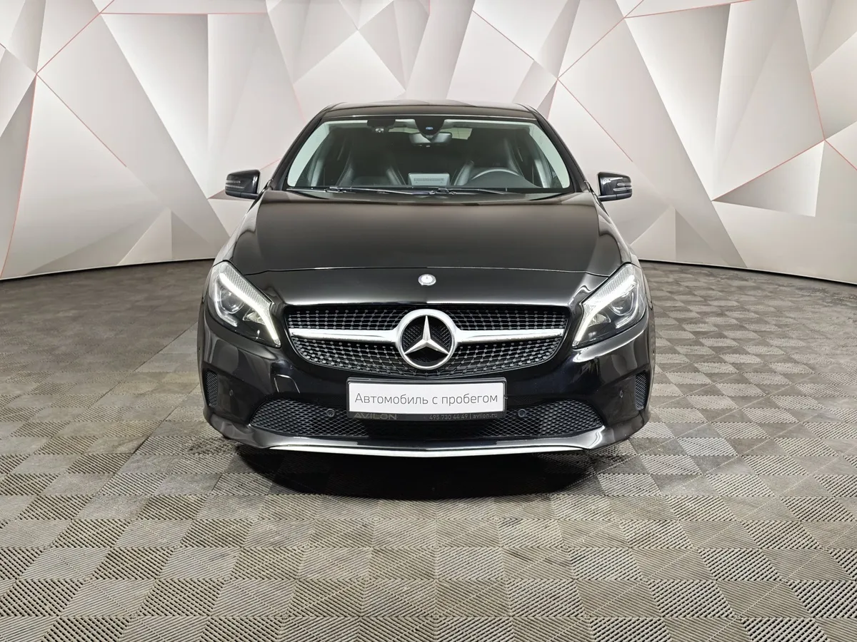 Mercedes-Benz A-Класс A 180 7G-DCT (122 л.с.) Особая серия Черный в АВИЛОН. Слайд №7