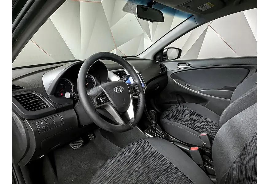 Hyundai Solaris 1.6 AT (123 л.с.) Comfort Черный в АВИЛОН. Слайд №9