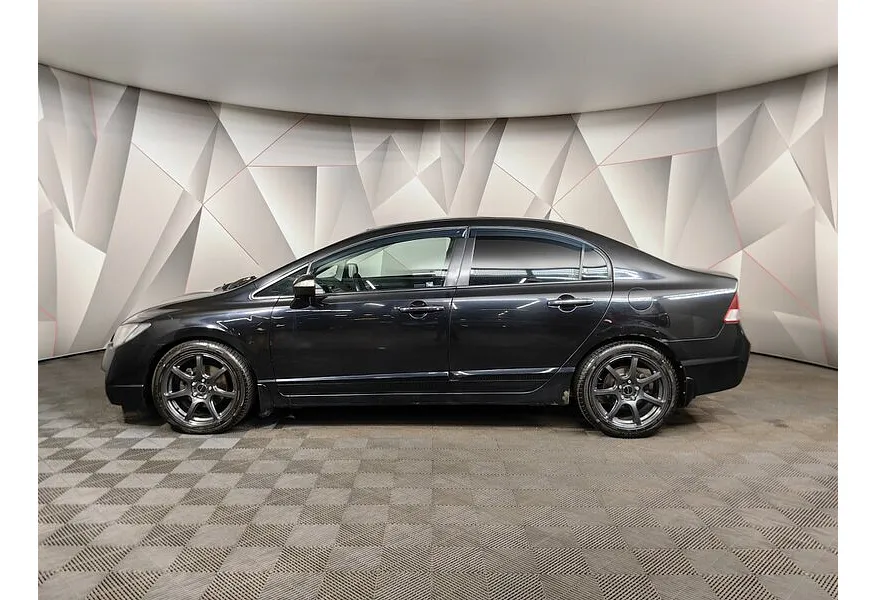 АВИЛОН - Honda Civic 1.8 AT (142 л.с.) Черный - slide 1