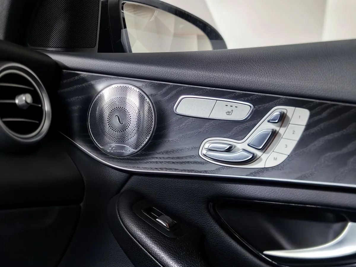 Mercedes-Benz GLC Купе 250 d 9G-TRONIC 4MATIC (204 л.с.) Sport Синий в АВИЛОН. Слайд №23