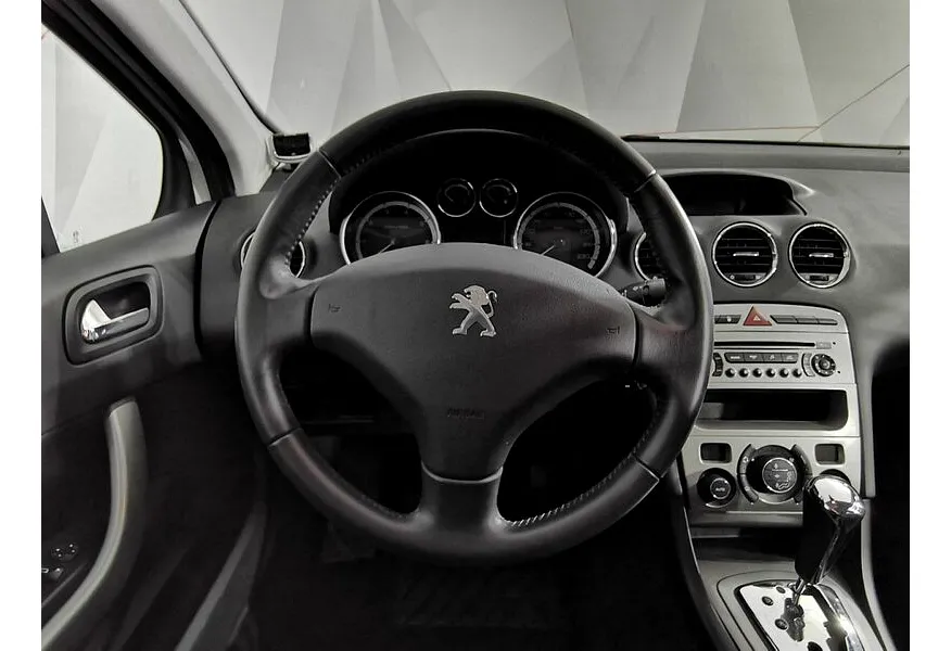 Peugeot 408 1.6 VTi AT (120 л.с.) Белый в АВИЛОН. Слайд №20 Peugeot 408 1.6 VTi AT (120 л.с.) Белый в АВИЛОН. Слайд №20