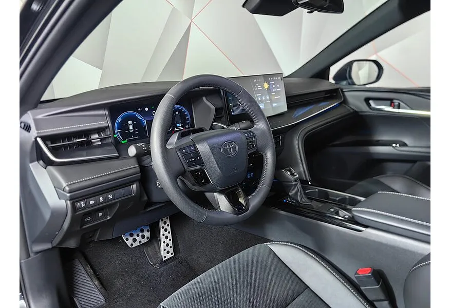 Toyota Camry 2.0h CVT (197 л.с.) Sport Plus Черный в АВИЛОН. Слайд №19