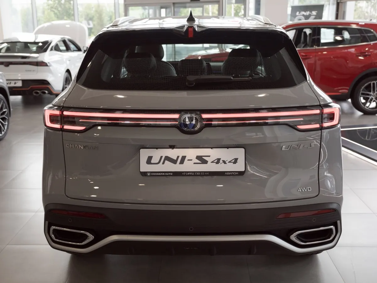 Changan UNI-S 1.5T 7DCT 4WD (181 л.с.) Техно Серый в АВИЛОН. Слайд №6