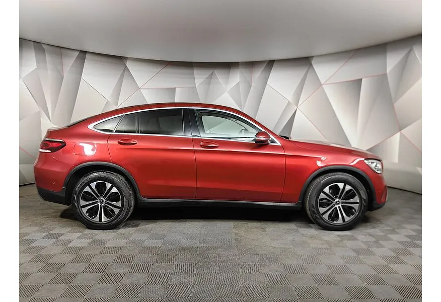 Mercedes-Benz GLC Купе 220 d 9G-TRONIC 4MATIC (194 л.с.) Premium Красный в АВИЛОН. Слайд №6