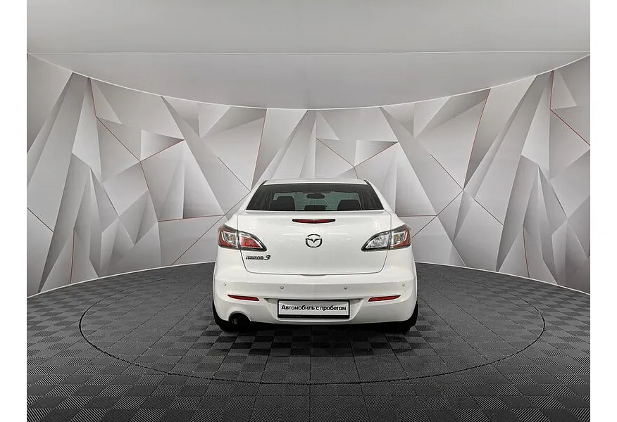 Mazda 3 1.6 AT (105 л.с.) Белый в АВИЛОН. Слайд №8