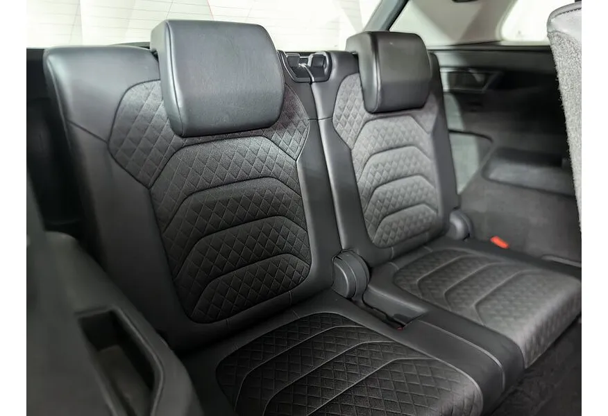 Skoda Kodiaq 2.0 TSI DSG 4X4 (180 л.с.) Черный в АВИЛОН. Слайд №22