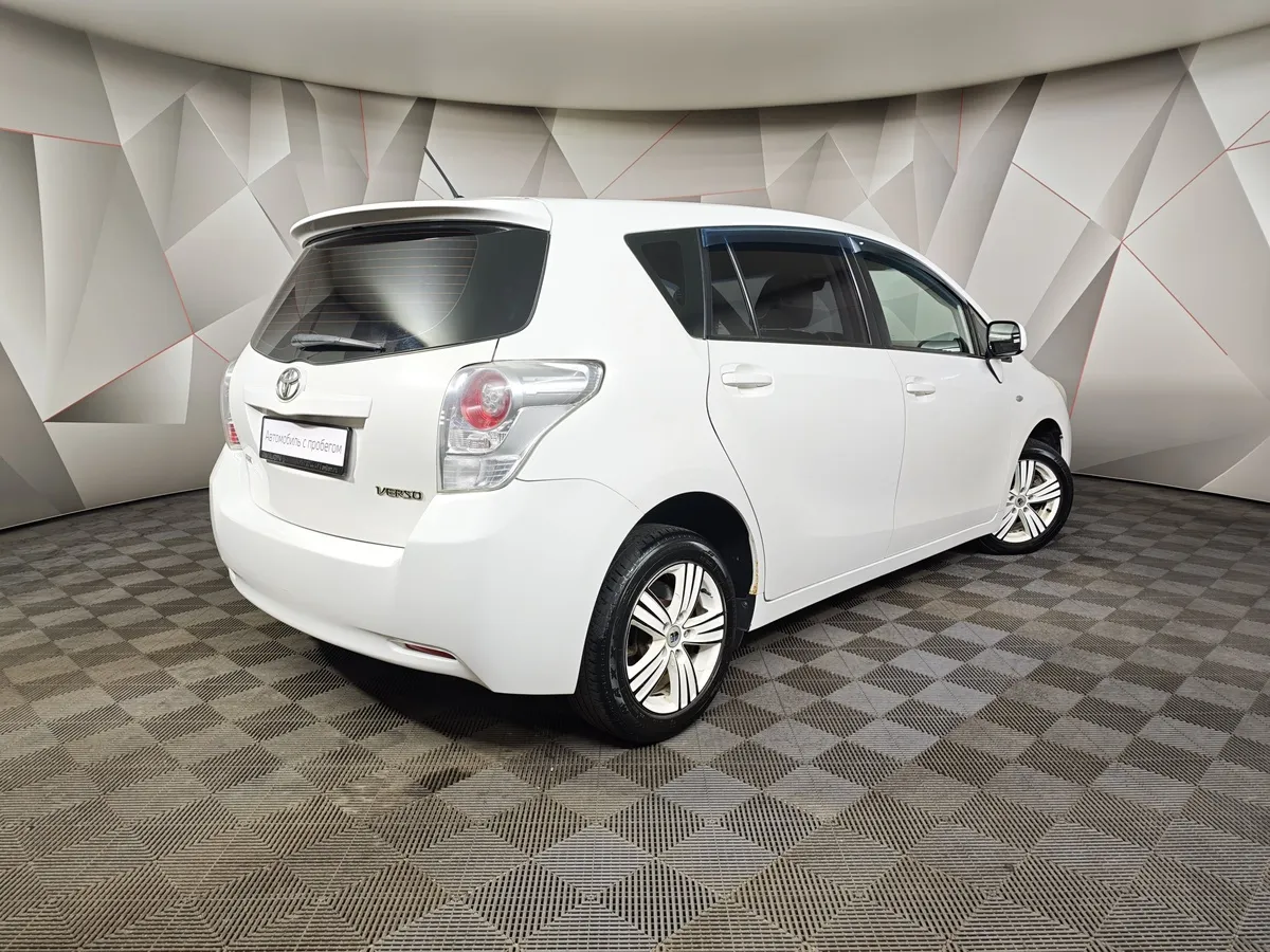 Toyota Verso 1.8 CVT (150 л.с.) Белый в АВИЛОН. Слайд №2