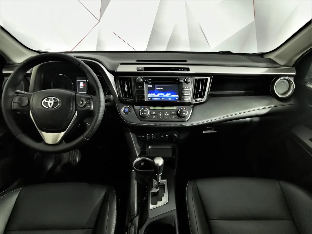 Toyota RAV4 2.0 CVT AWD (146 л.с.) Классик Белый в АВИЛОН. Слайд №13