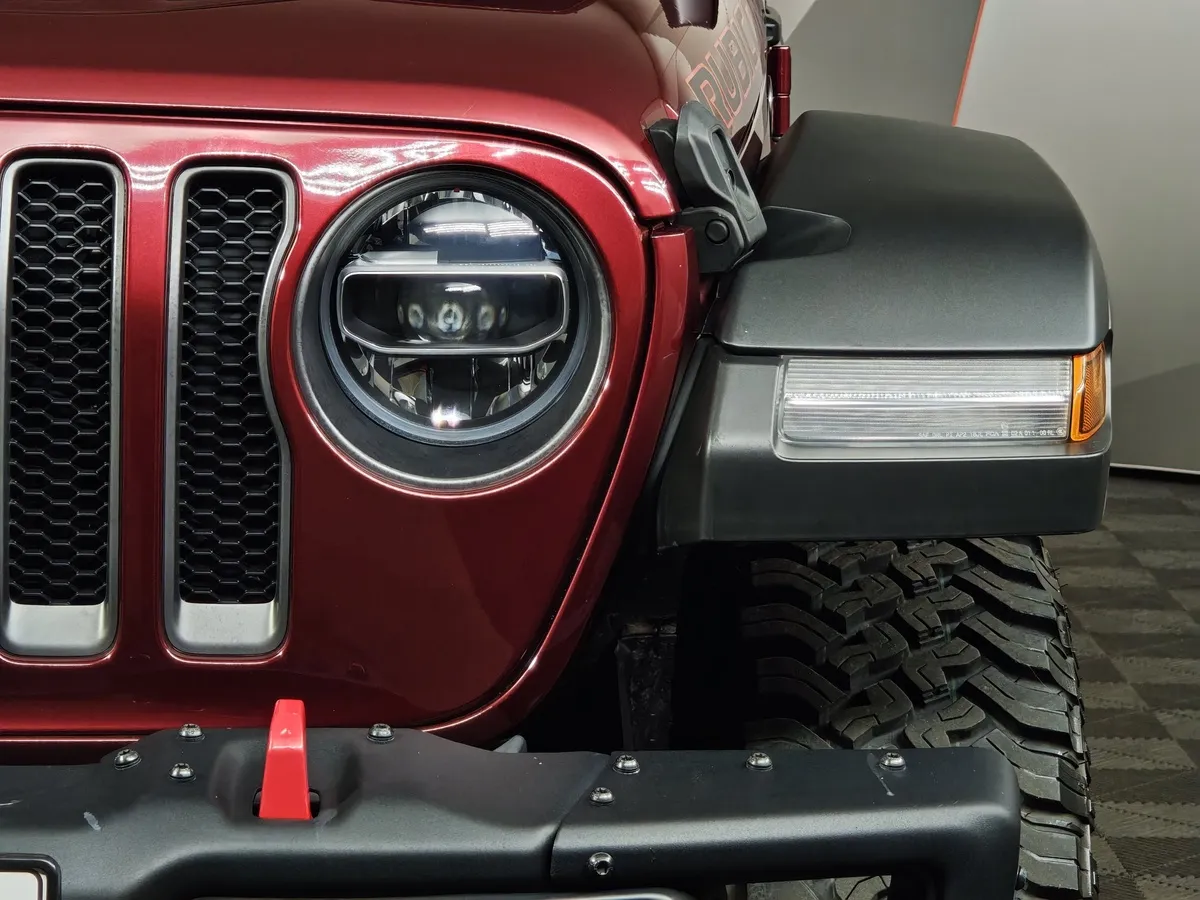 Jeep Wrangler 3.6 AT AWD (290 л.с.) Rubicon Красный в АВИЛОН. Слайд №10