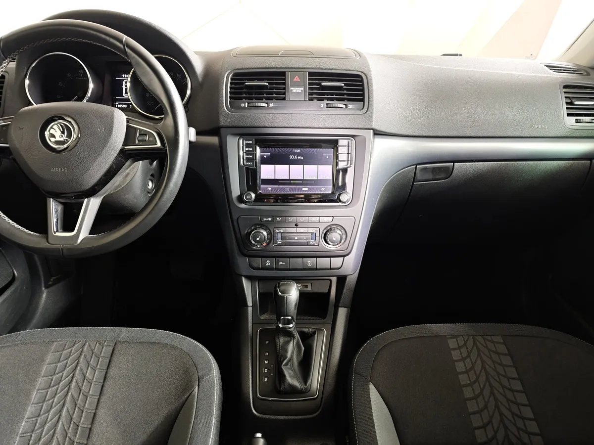 Skoda Yeti 1.6 AT (110 л.с.) Коричневый в АВИЛОН. Слайд №15