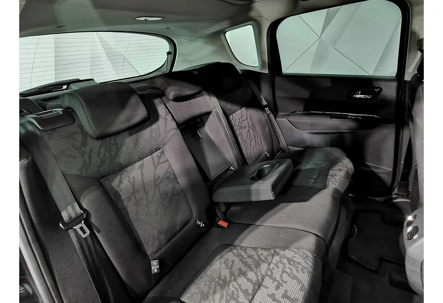 Peugeot 3008 1.6 THP AT (156 л.с.) Черный в АВИЛОН. Слайд №16
