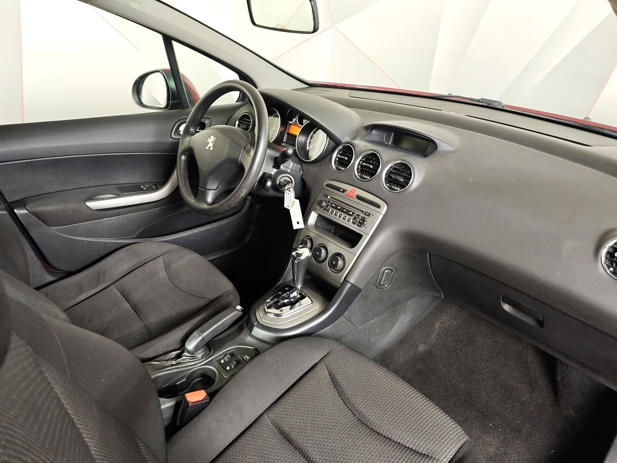 Peugeot 408 1.6 VTi AT (120 л.с.) Style Красный в АВИЛОН. Слайд №10