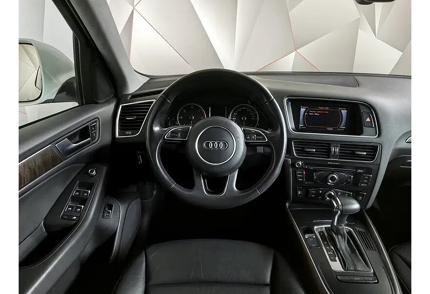 Audi Q5 2.0 TDI S tronic quattro (177 л.с.) Белый в АВИЛОН. Слайд №9
