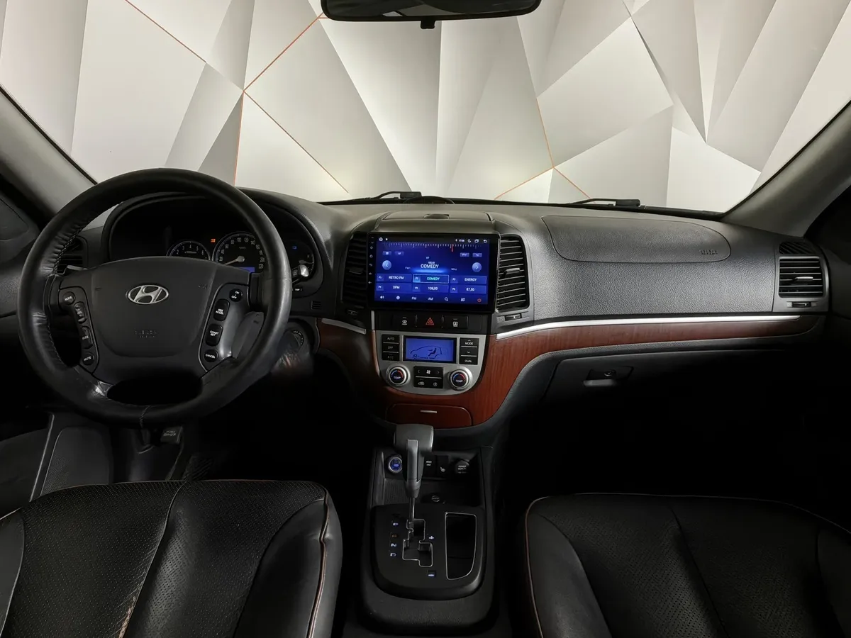 Hyundai Santa Fe 2.7 AT (188 л.с.) Серебристый в АВИЛОН. Слайд №13