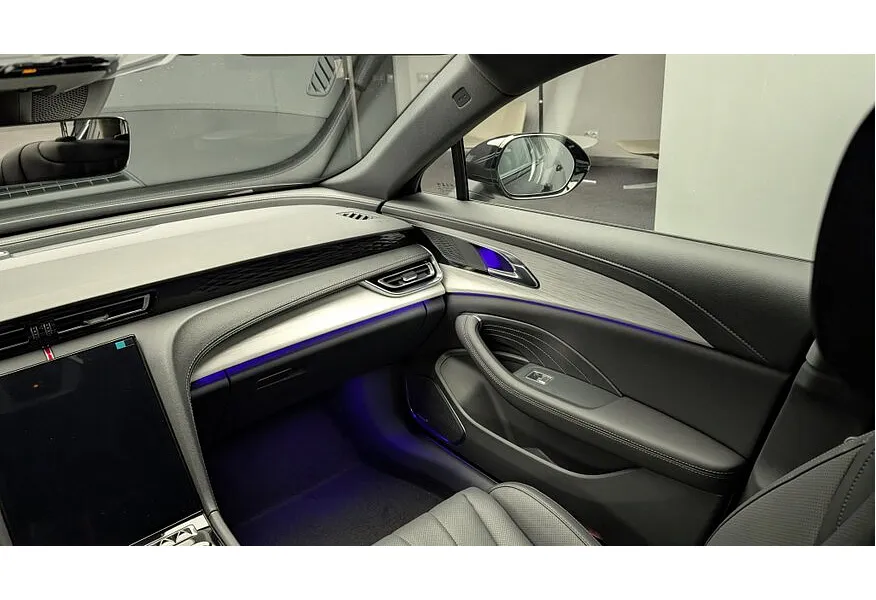 Hongqi H5 2.0 AT (218 л.с.) Black Edition Черный в АВИЛОН. Слайд №10