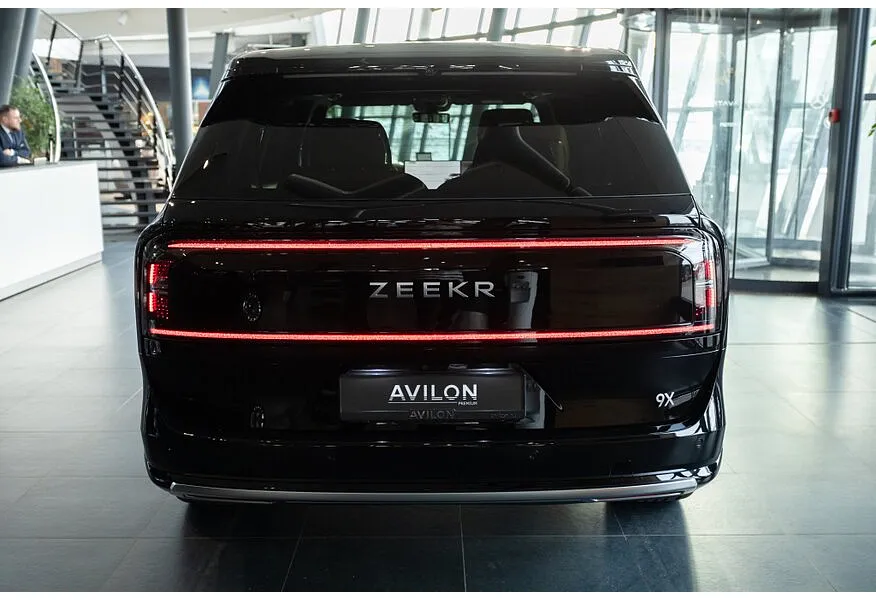 Zeekr 9X 2.0h AT 4WD (1177 л.с.) Hyper Черный в АВИЛОН. Слайд №7