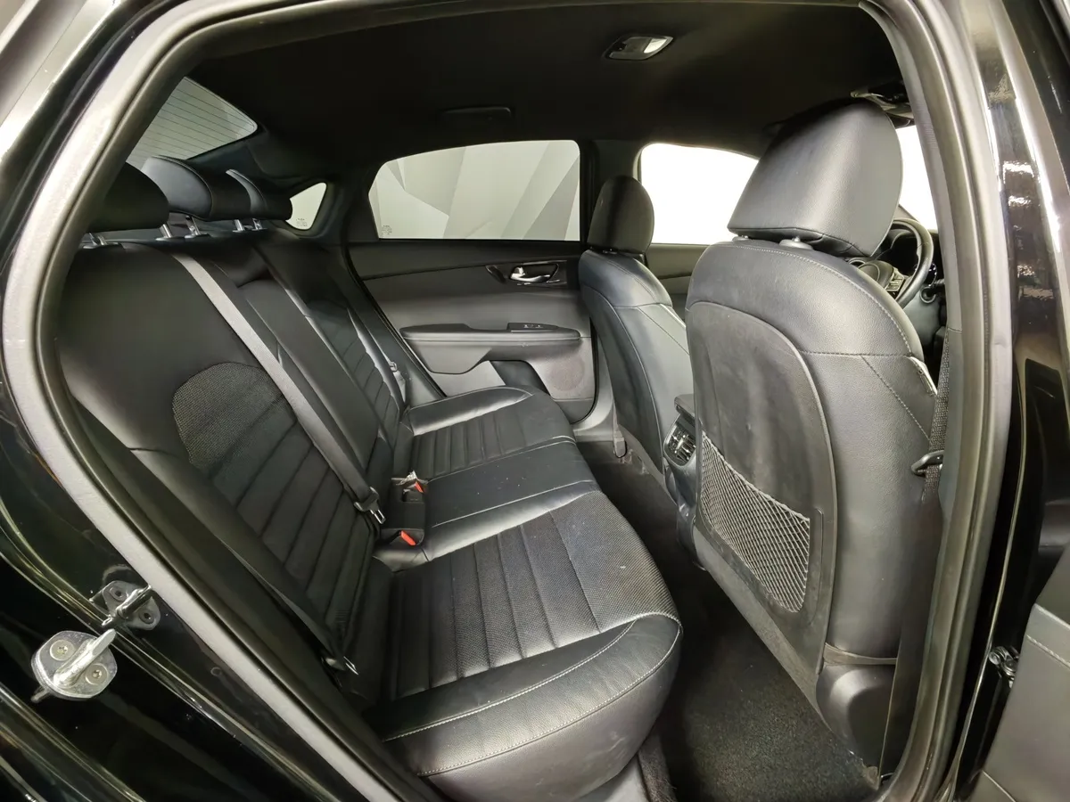 Kia Cerato 2.0 MPI AT (150 л.с.) GT Line Черный в АВИЛОН. Слайд №16