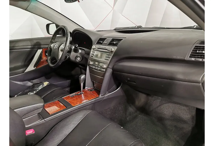 Toyota Camry 2.4 VVT-i AT (167 л.с.) Черный в АВИЛОН. Слайд №13