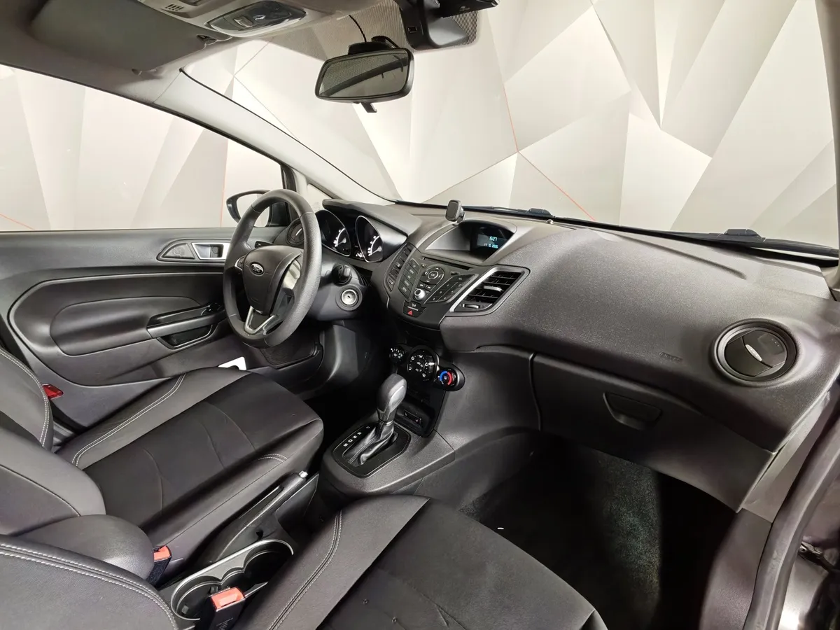 Ford Fiesta 1.4 MT (80 л.с.) Ghia Серый в АВИЛОН. Слайд №13