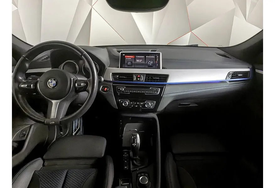BMW X2 20i xDrive AT (192 л.с.) M Sport Синий в АВИЛОН. Слайд №11