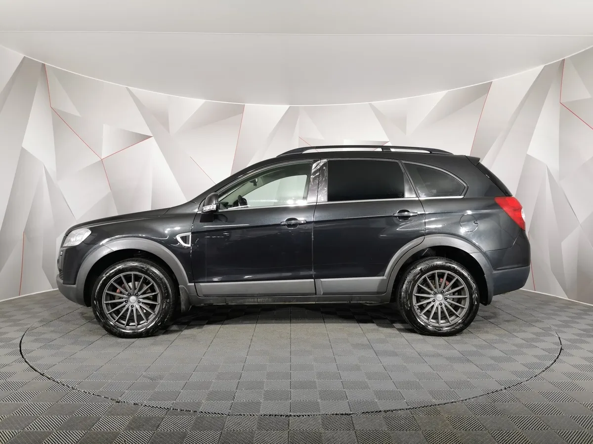 Chevrolet Captiva 3.2 AT 5 мест (230 л.с.) Черный в АВИЛОН. Слайд №5