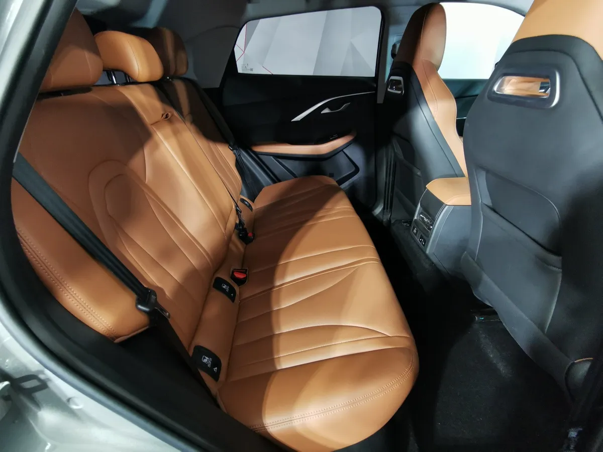 Omoda C5 1.5T CVT (147 л.с.) Ultimate Серый в АВИЛОН. Слайд №15