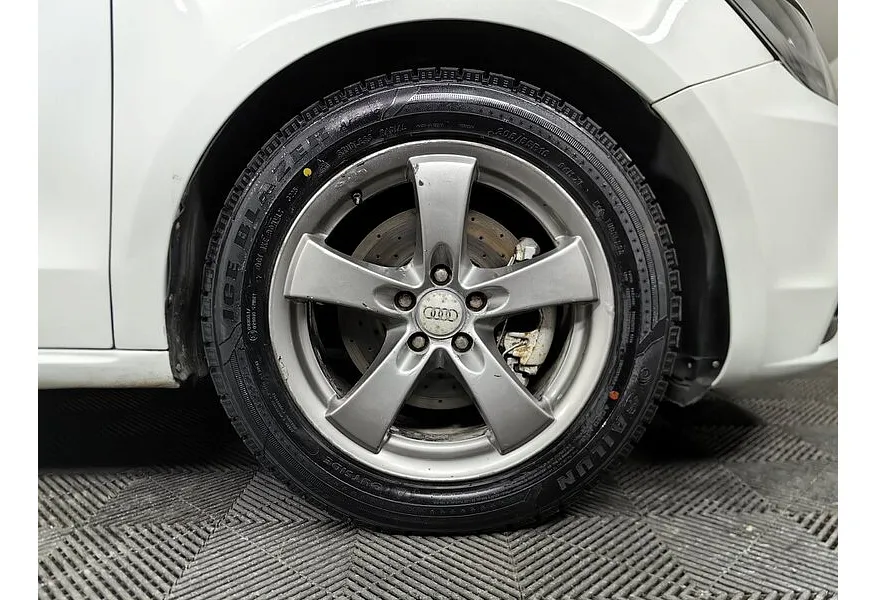 Audi A1 1.4 TFSI S-tronic (125 л.с.) Белый в АВИЛОН. Слайд №9