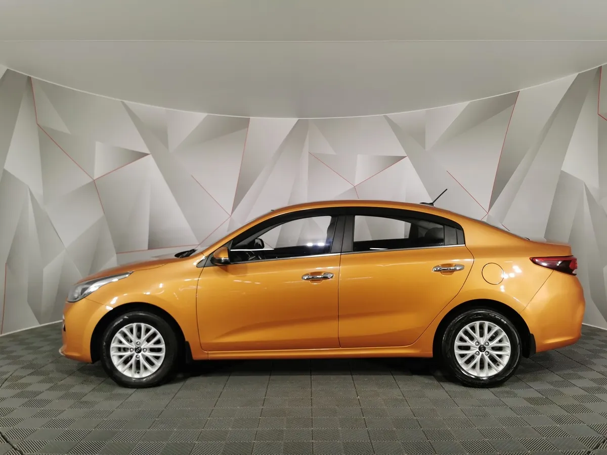 Kia Rio 1.6 AT (123 л.с.) Оранжевый в АВИЛОН. Слайд №5