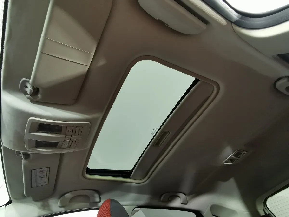 DongFeng H30 1.6 MT (117 л.с.) Comfort Серебристый в АВИЛОН. Слайд №18